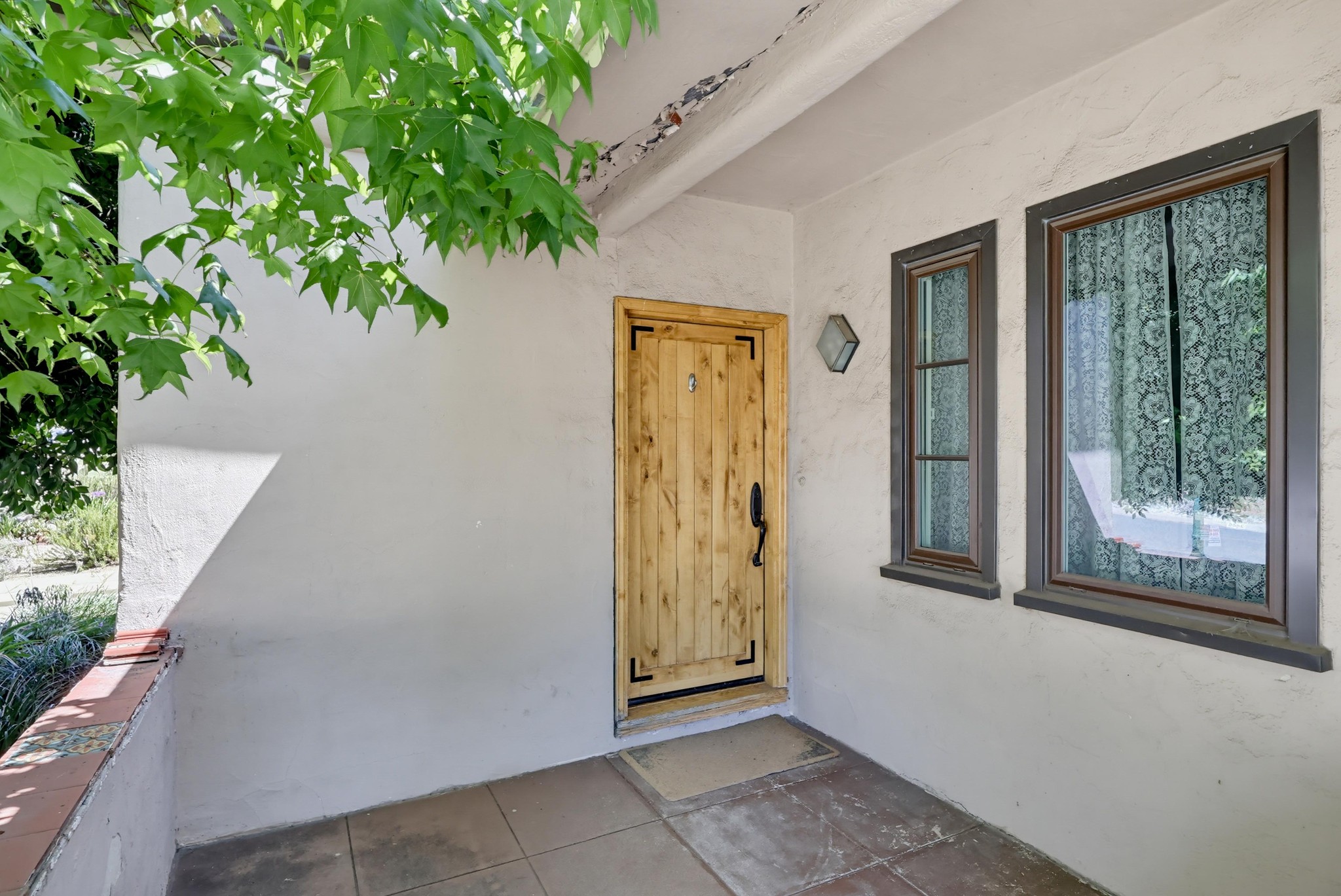 Virtual tour photo 6 of 61 for 3444 Las Palmas Ave