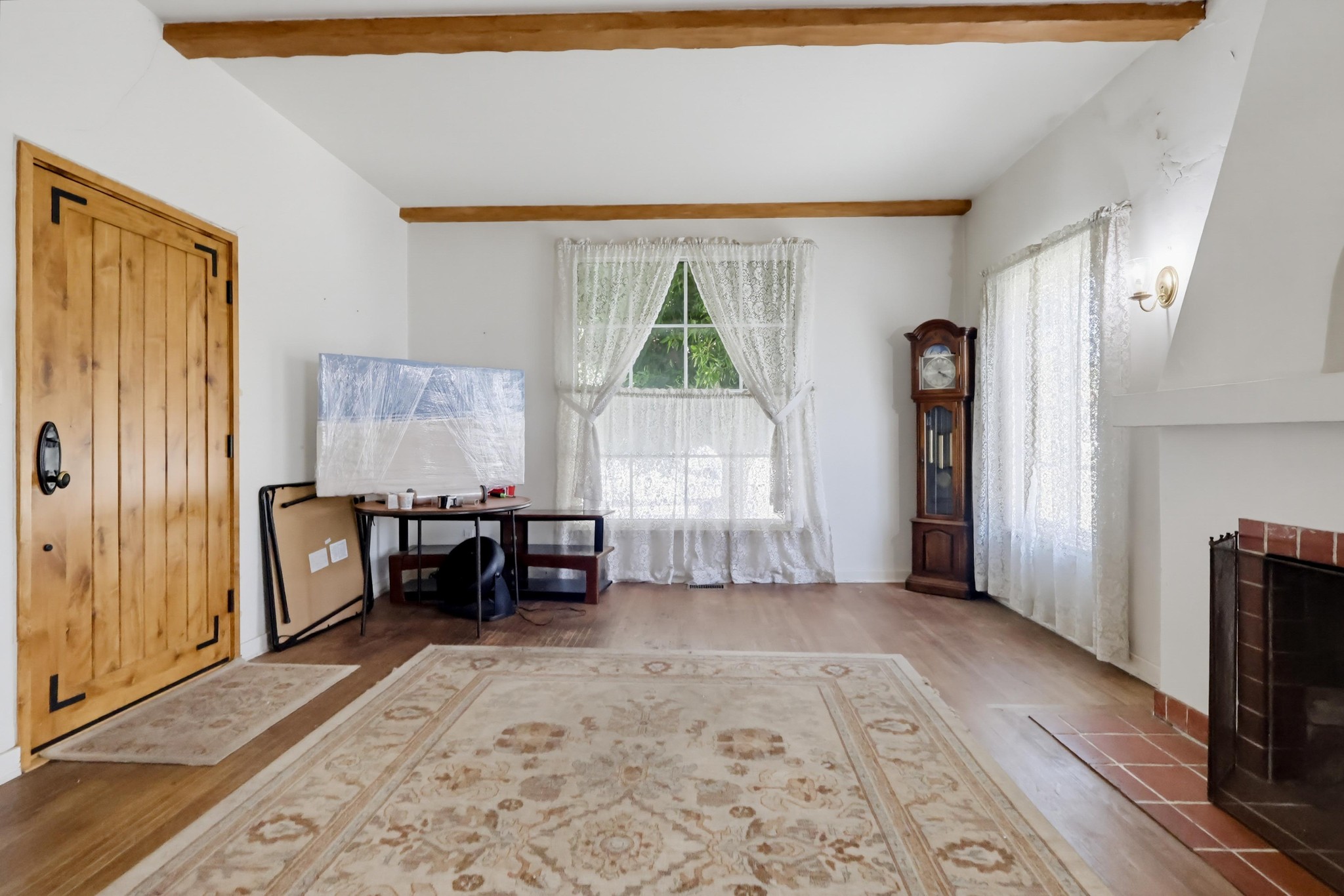 Virtual tour photo 11 of 61 for 3444 Las Palmas Ave