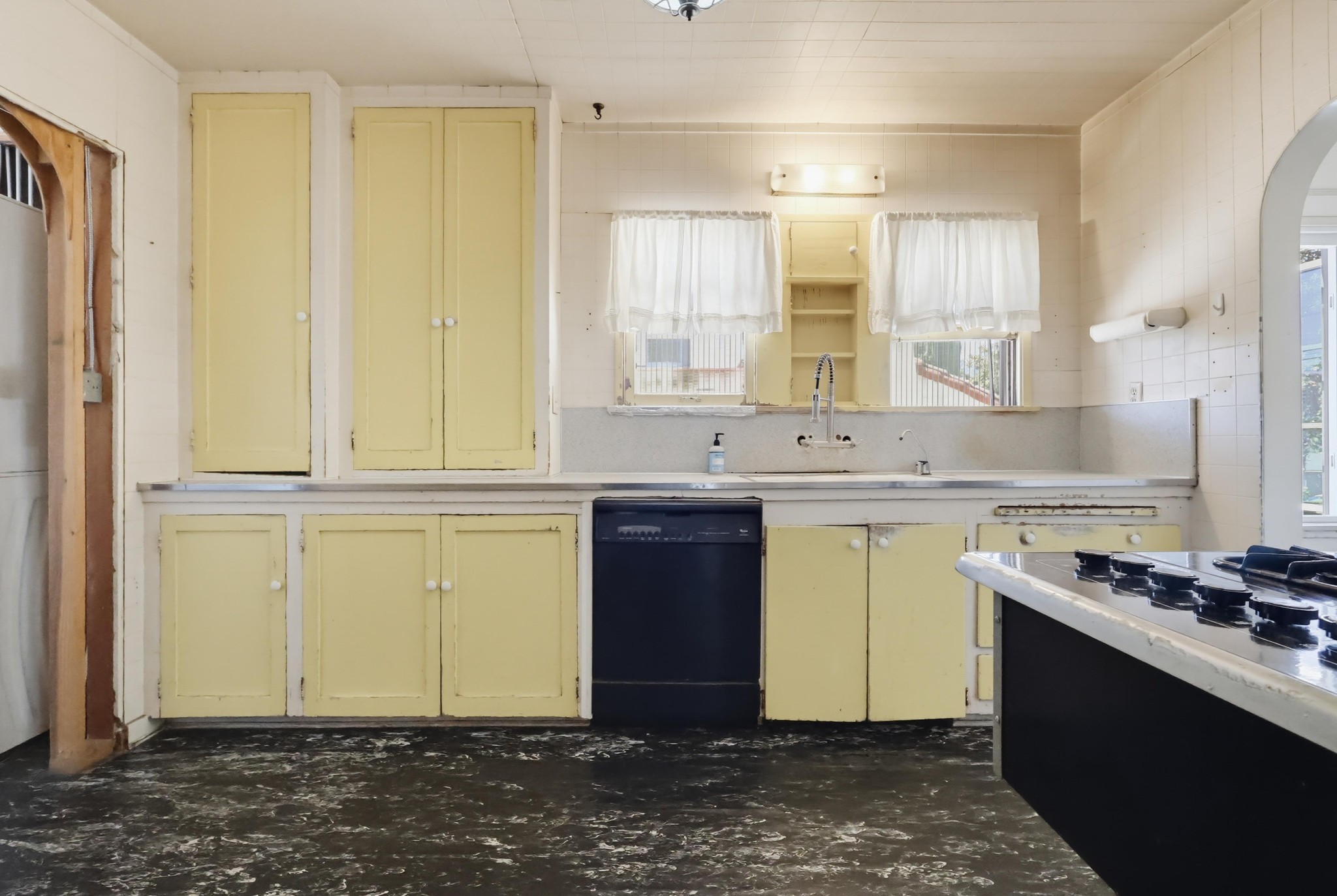 Virtual tour photo 16 of 61 for 3444 Las Palmas Ave