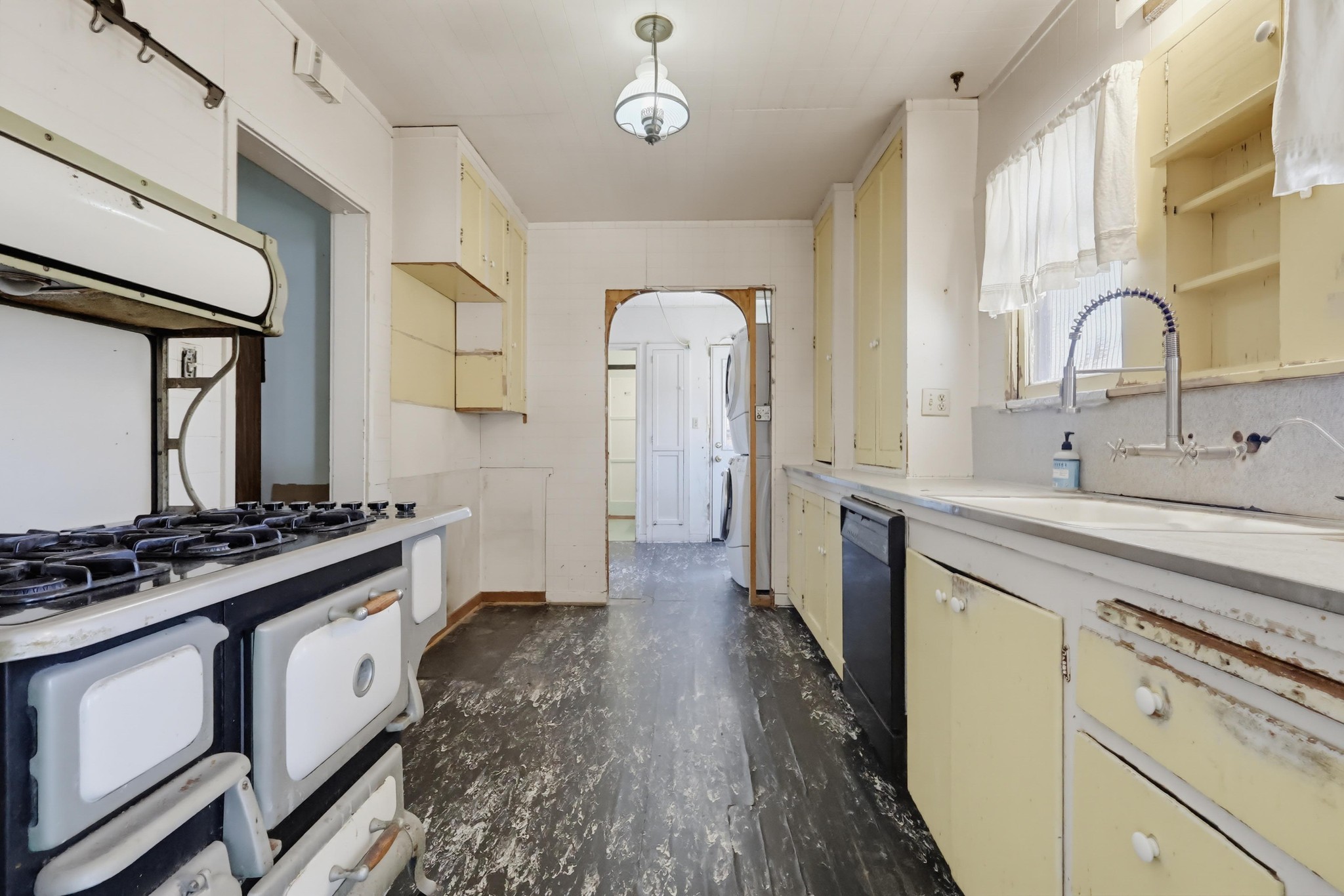 Virtual tour photo 19 of 61 for 3444 Las Palmas Ave