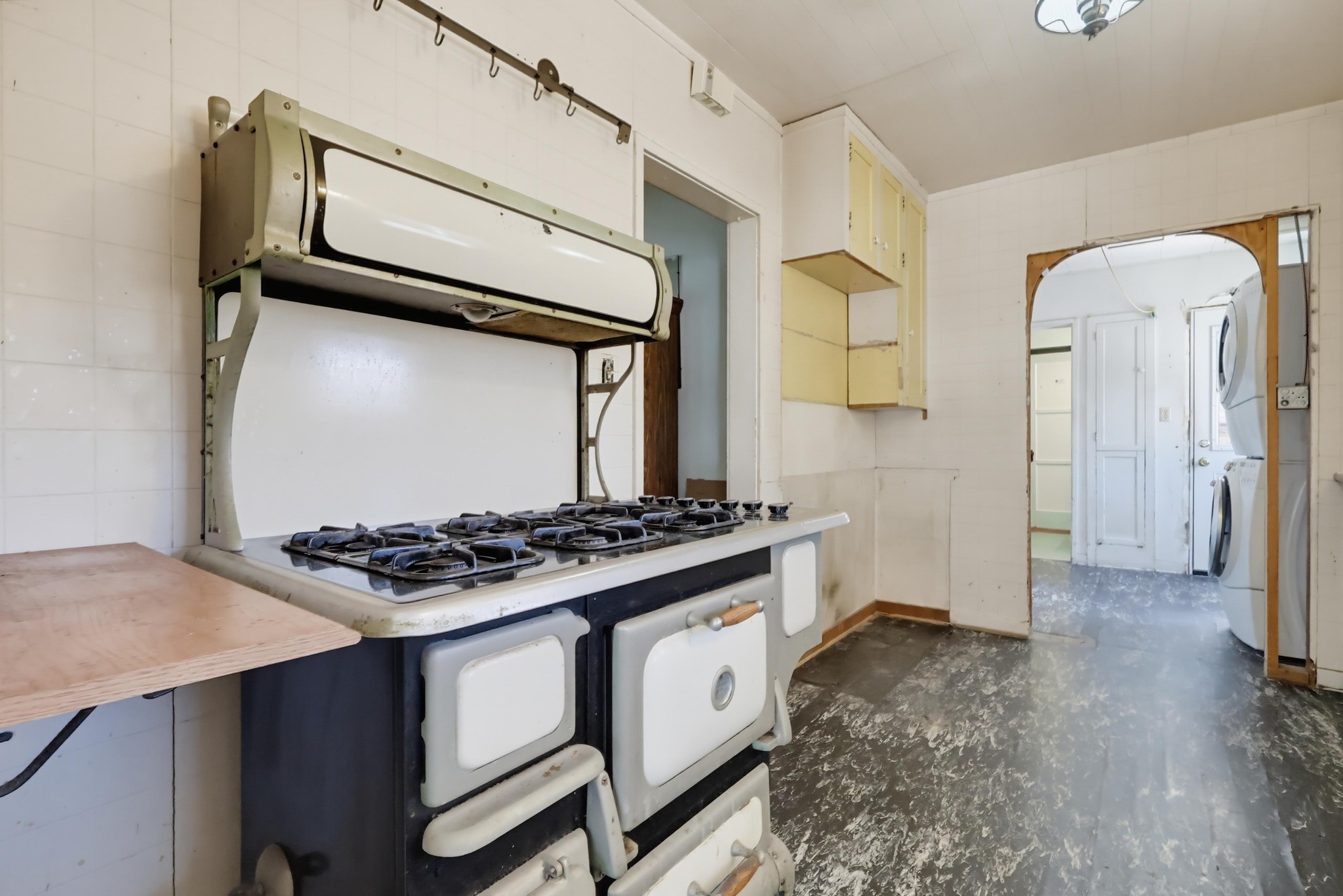 Virtual tour photo 20 of 61 for 3444 Las Palmas Ave