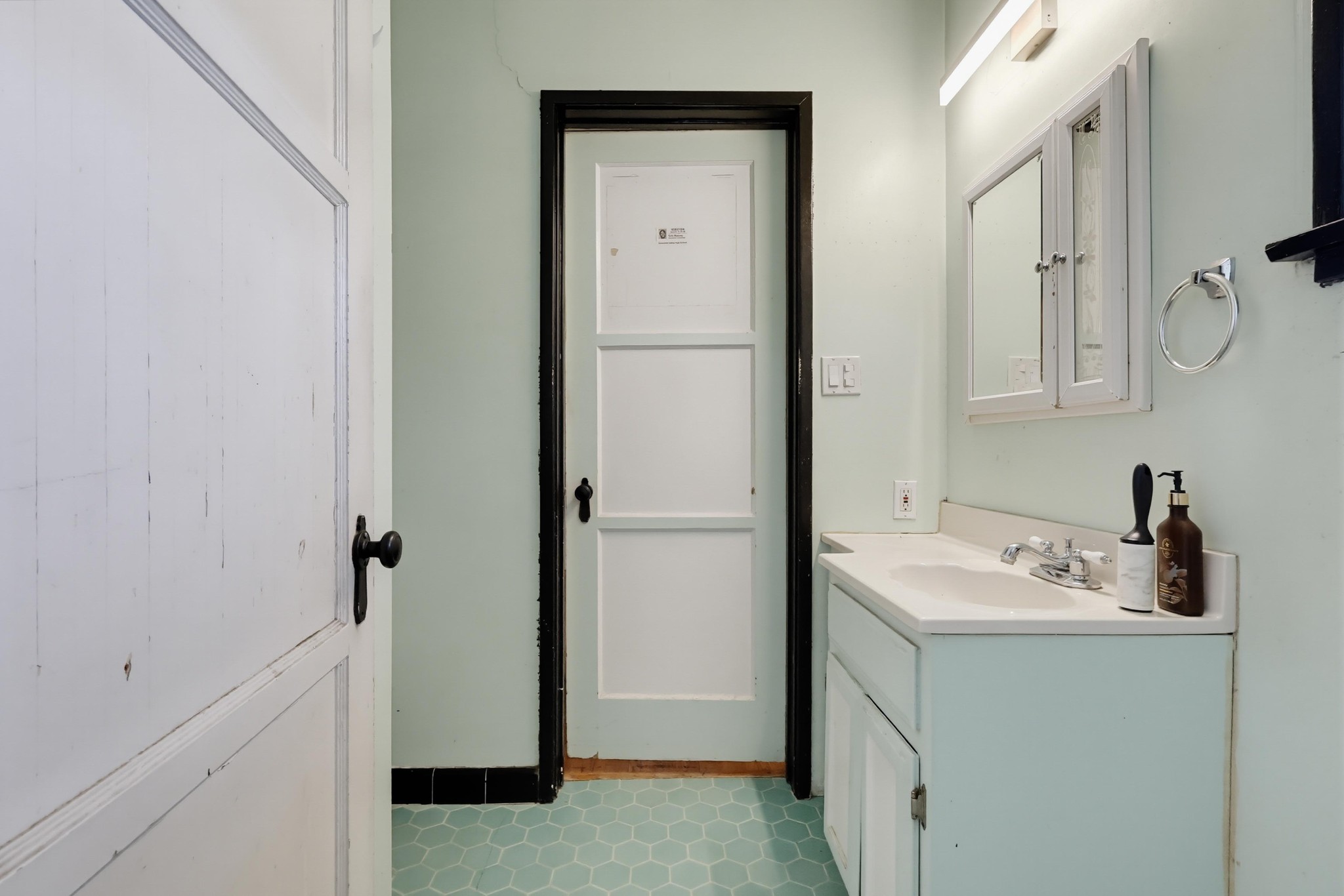 Virtual tour photo 26 of 61 for 3444 Las Palmas Ave