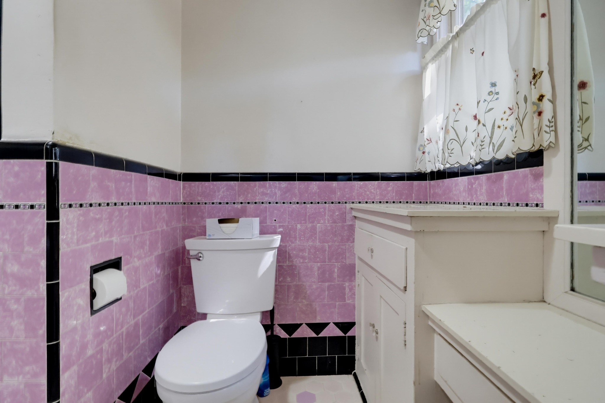 Virtual tour photo 31 of 61 for 3444 Las Palmas Ave