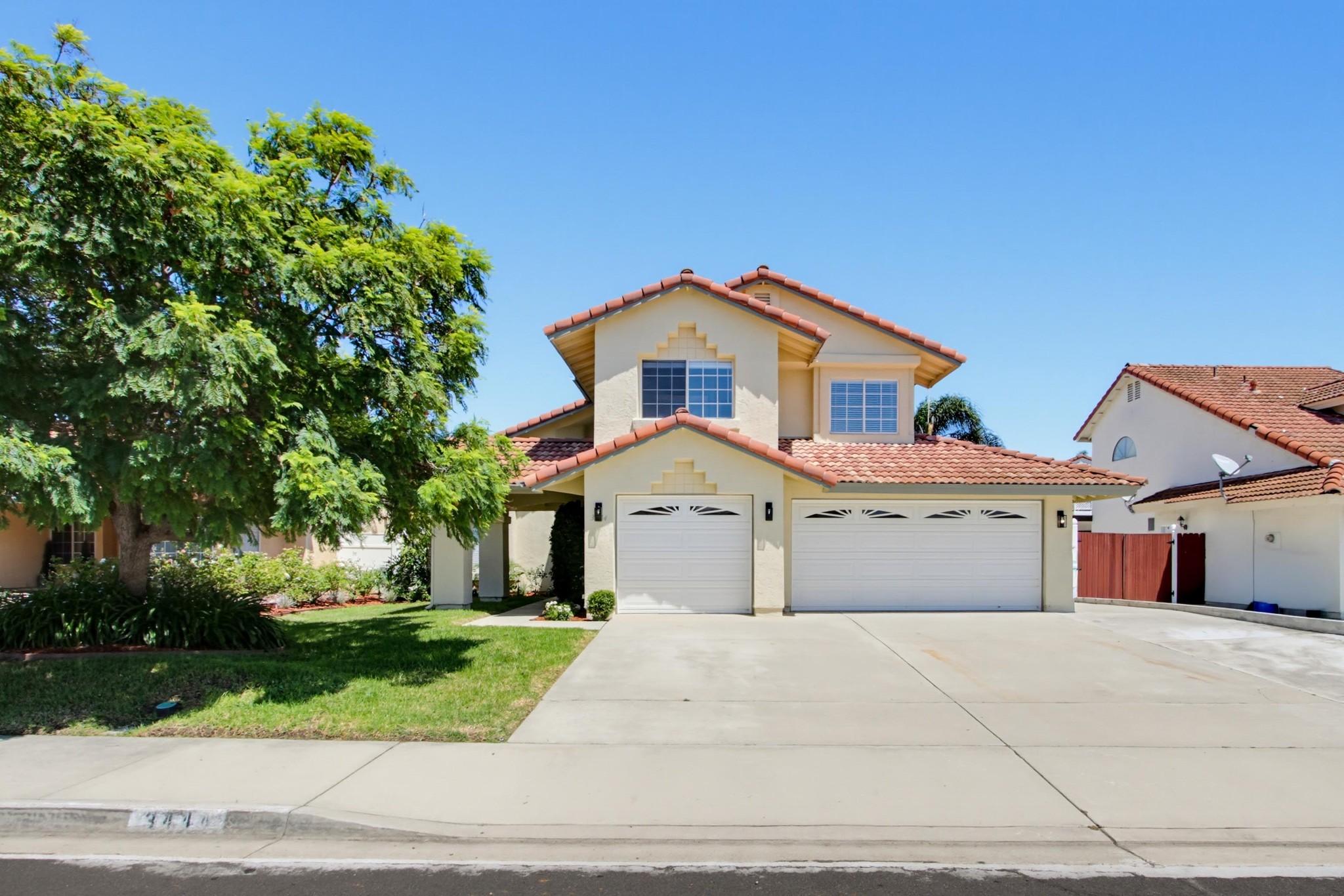 Virtual tour photo 1 of 52 for 3444 Meadow View Dr