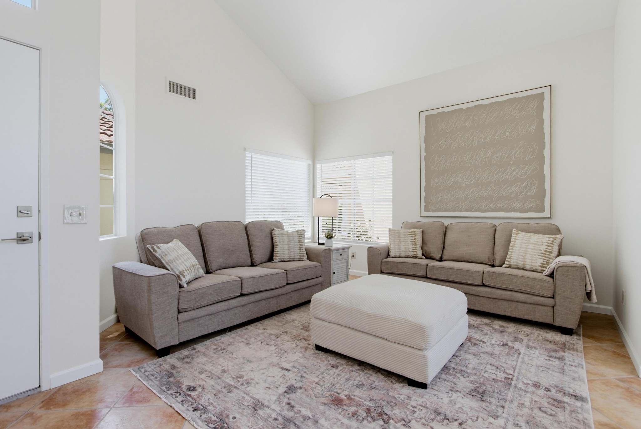 Virtual tour photo 8 of 52 for 3444 Meadow View Dr