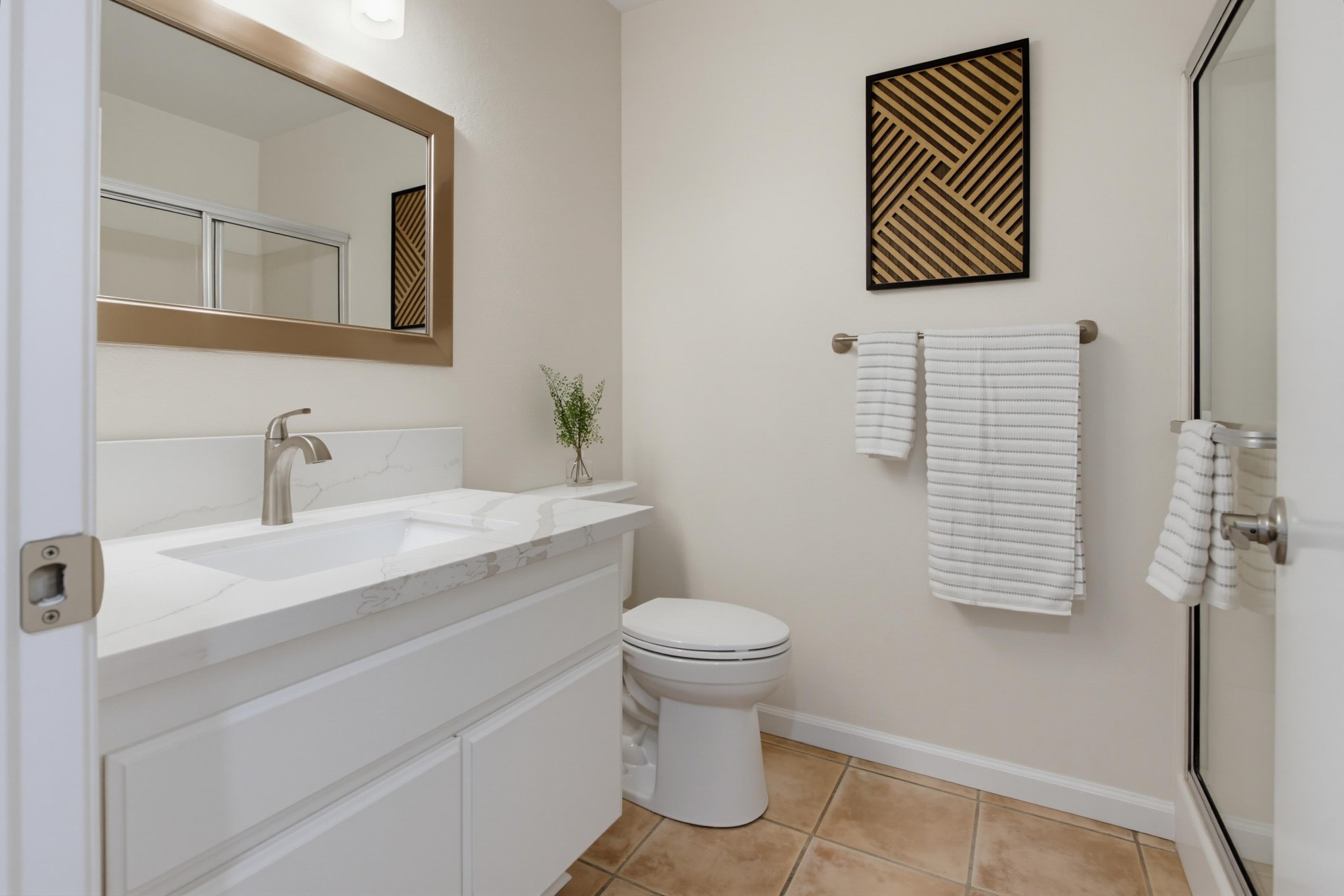Virtual tour photo 22 of 52 for 3444 Meadow View Dr