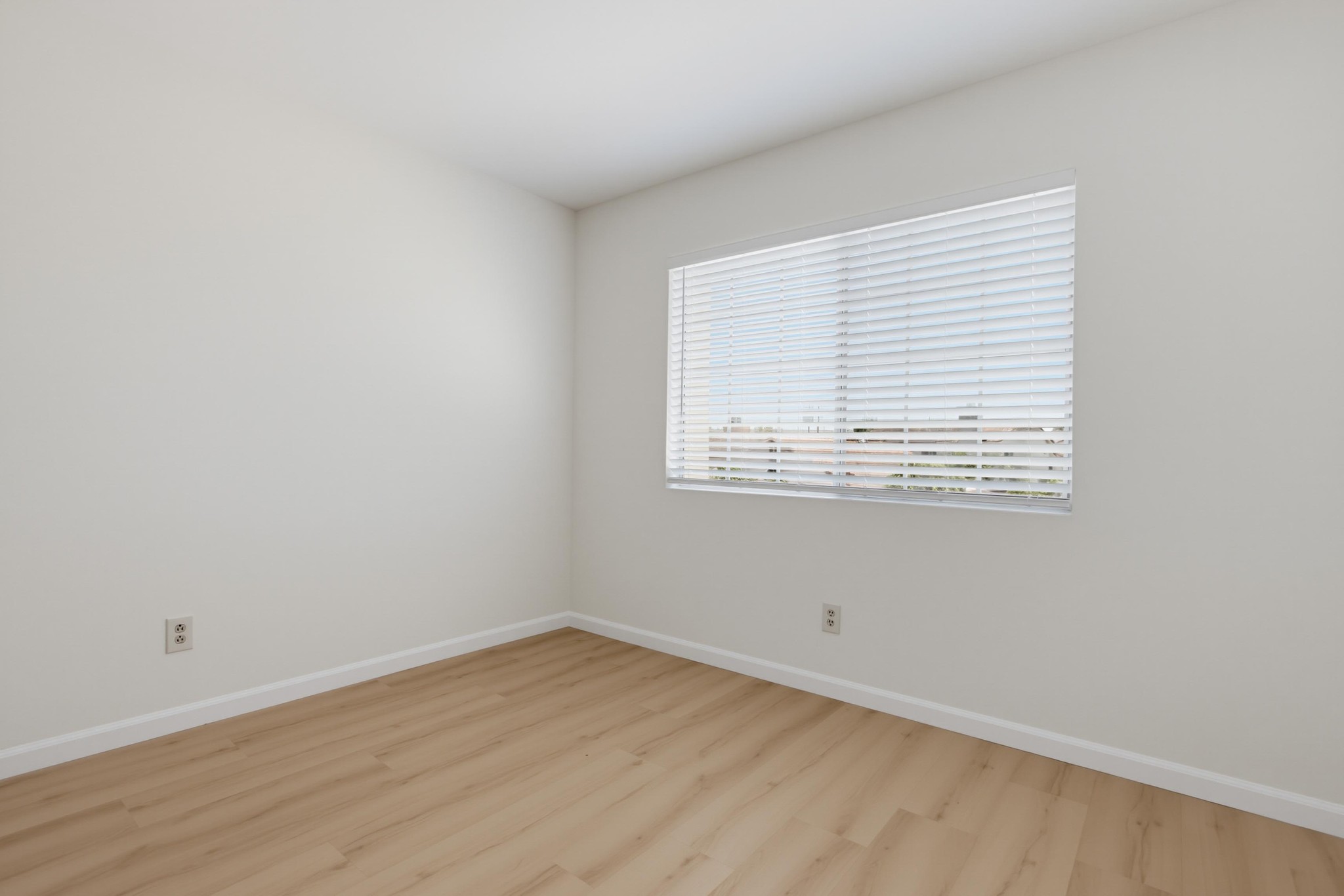 Virtual tour photo 37 of 52 for 3444 Meadow View Dr