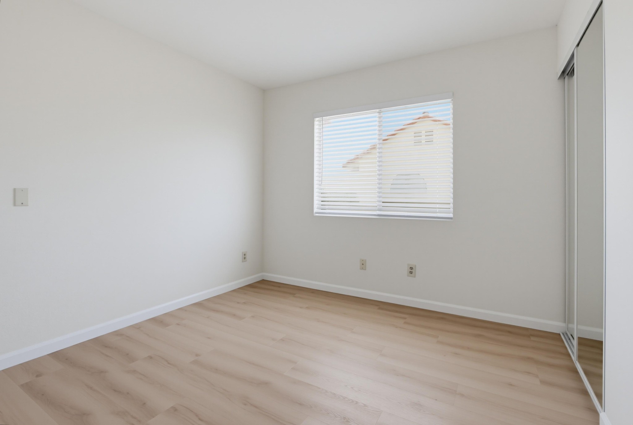 Virtual tour photo 42 of 52 for 3444 Meadow View Dr