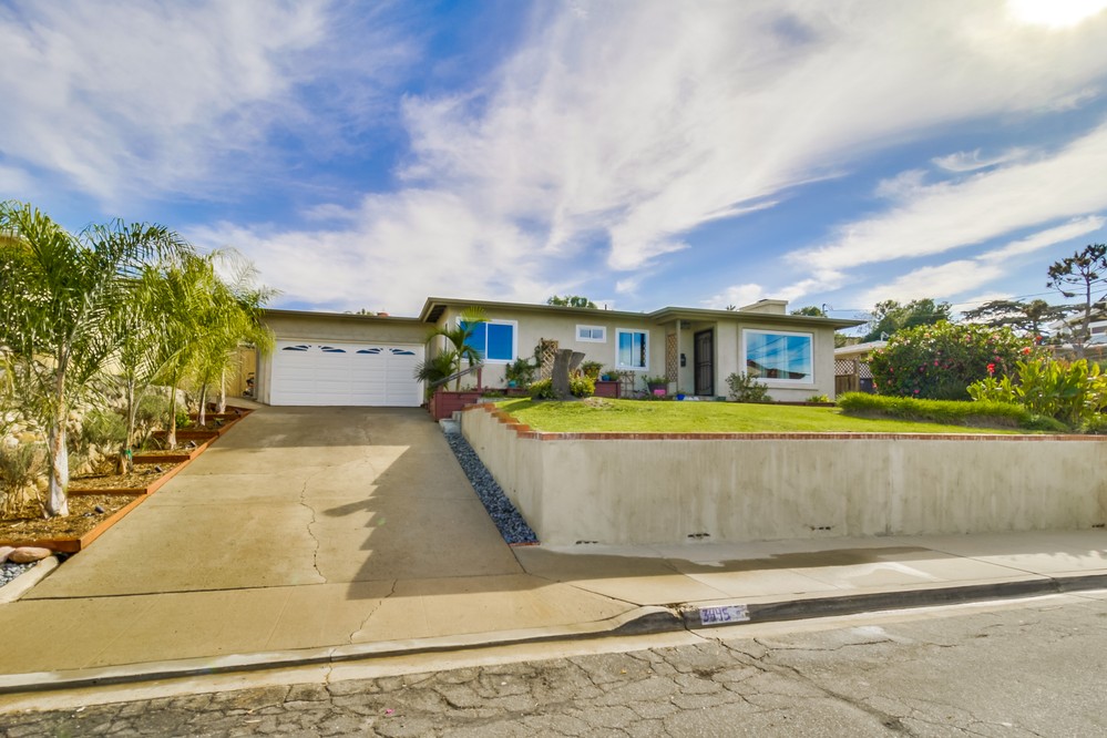 Virtual tour photo 1 of 49 for 3445 Borreson St