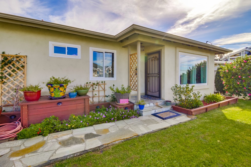 Virtual tour photo 7 of 49 for 3445 Borreson St