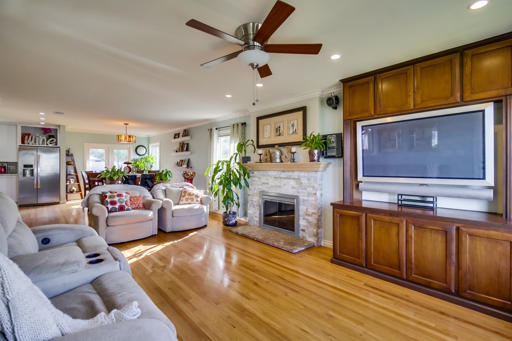 Virtual tour photo 9 of 49 for 3445 Borreson St