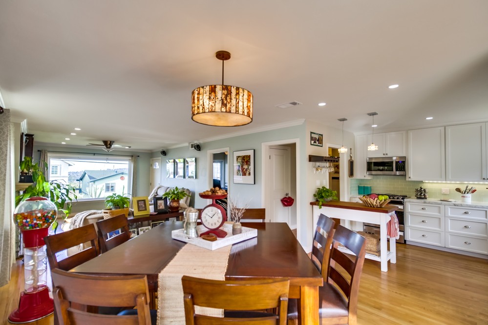 Virtual tour photo 15 of 49 for 3445 Borreson St