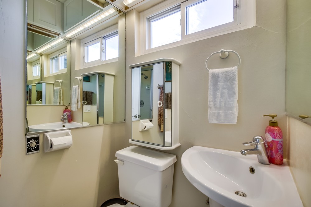 Virtual tour photo 27 of 49 for 3445 Borreson St