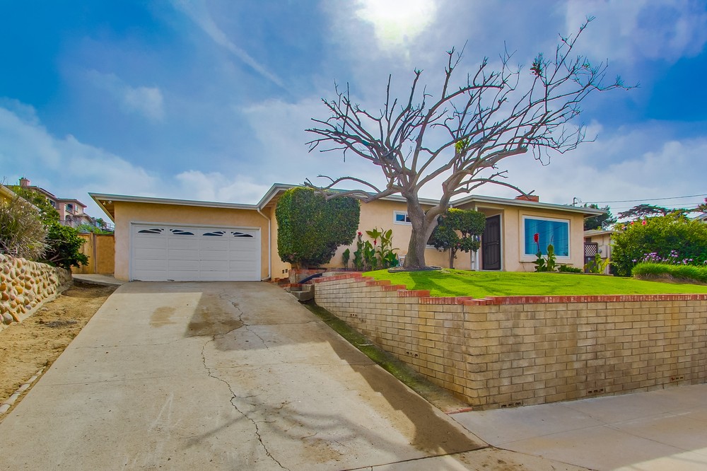 Virtual tour photo 1 of 34 for 3445 Borreson Street