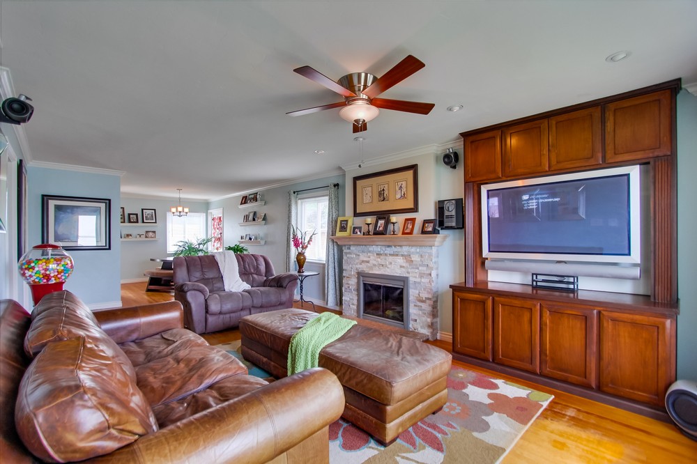 Virtual tour photo 9 of 34 for 3445 Borreson Street