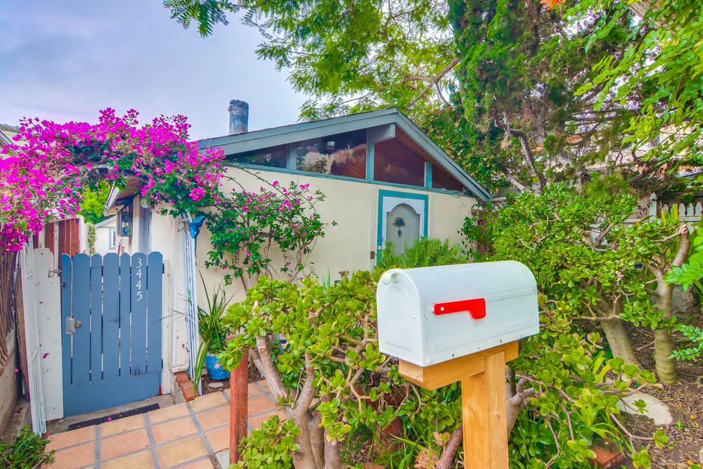 Virtual tour photo 6 of 51 for 3445 Talbot St