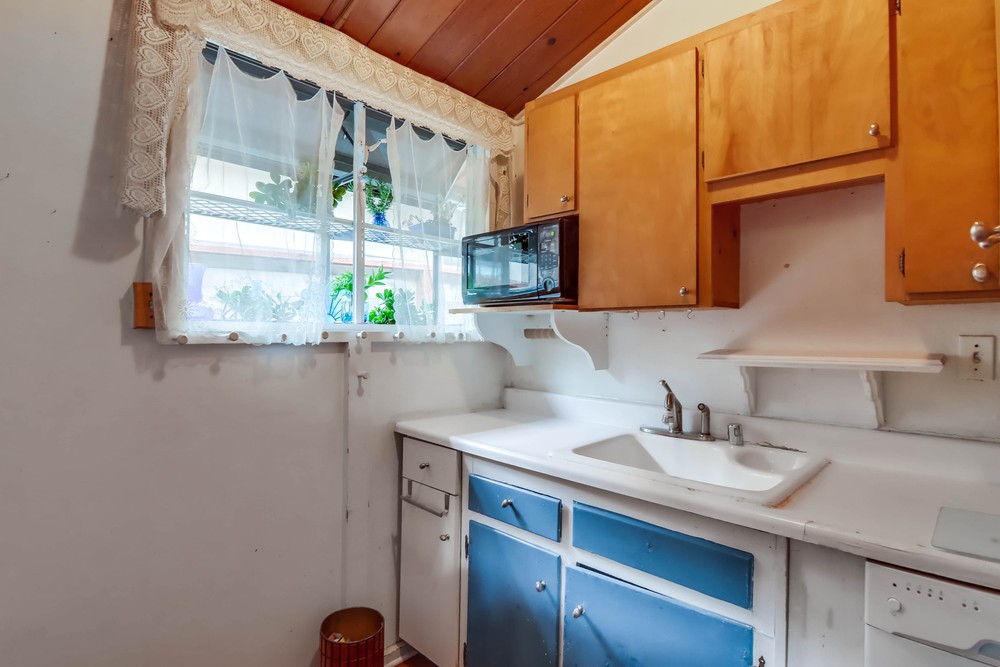 Virtual tour photo 20 of 51 for 3445 Talbot St