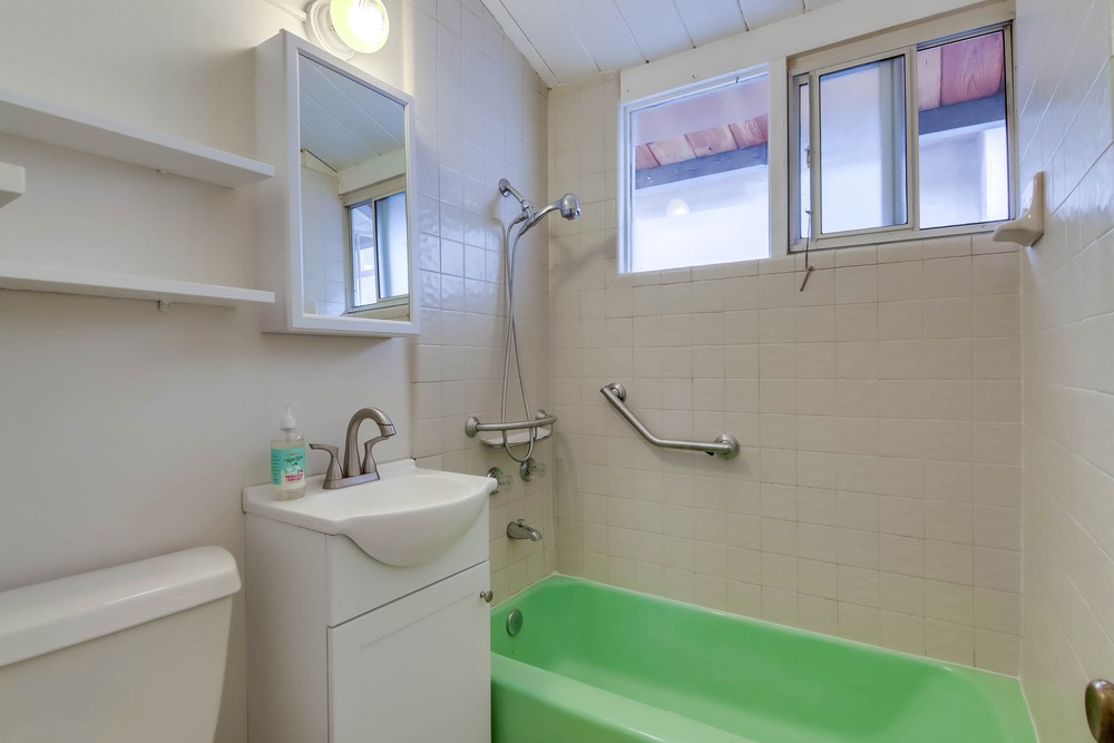 Virtual tour photo 26 of 51 for 3445 Talbot St