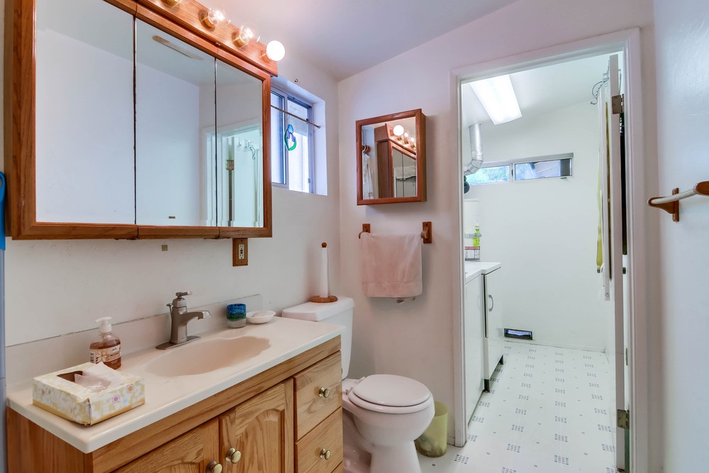 Virtual tour photo 31 of 51 for 3445 Talbot St