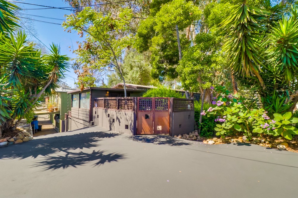 Virtual tour photo 3 of 57 for 3446 Alabama St