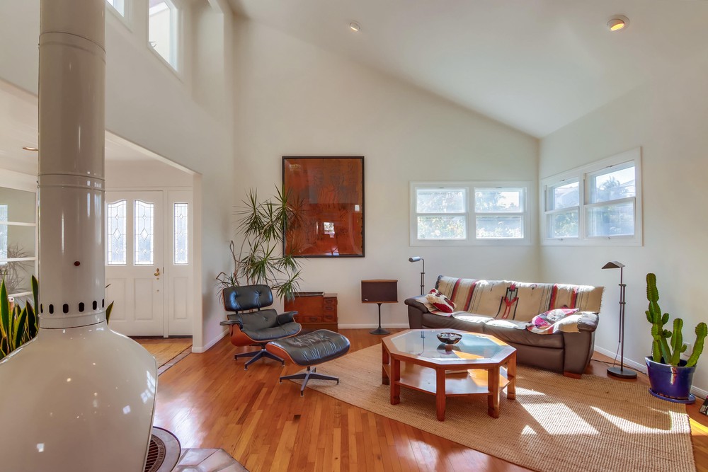 Virtual tour photo 12 of 67 for 3446 Yonge St