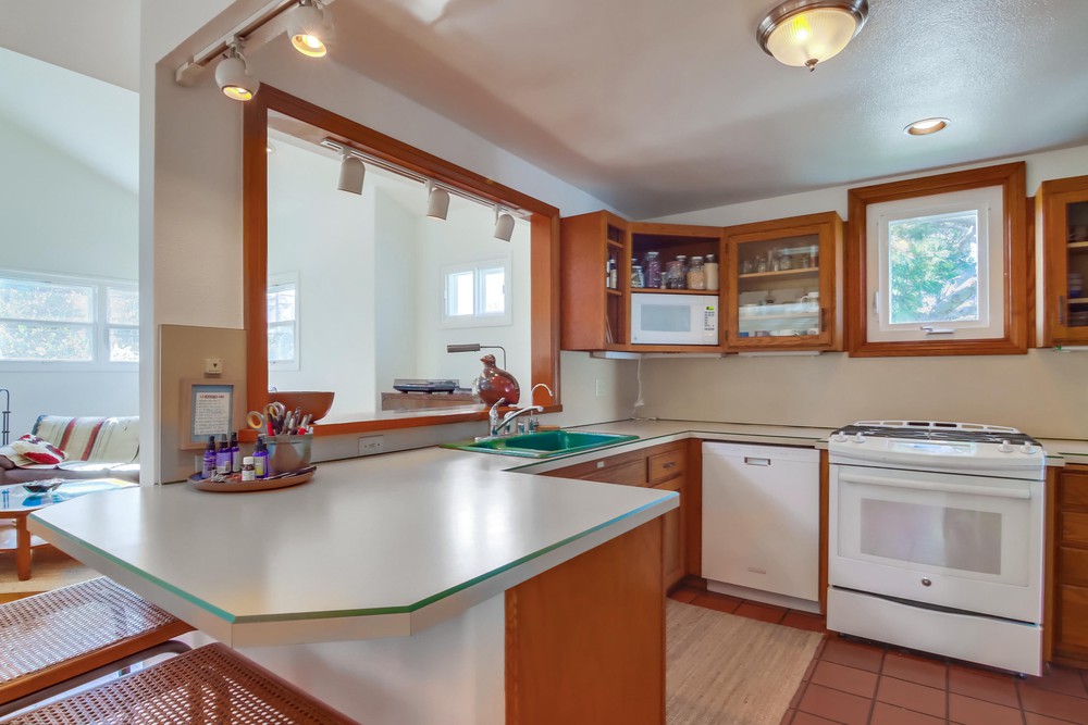 Virtual tour photo 23 of 67 for 3446 Yonge St