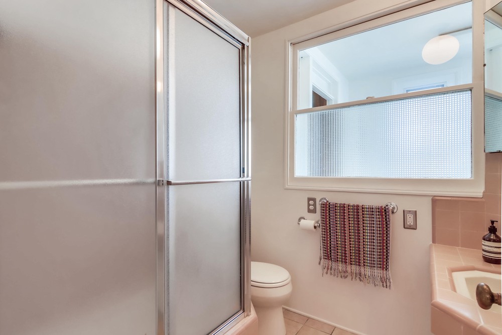 Virtual tour photo 31 of 67 for 3446 Yonge St