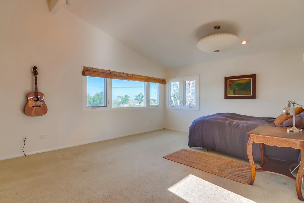 Virtual tour photo 33 of 67 for 3446 Yonge St