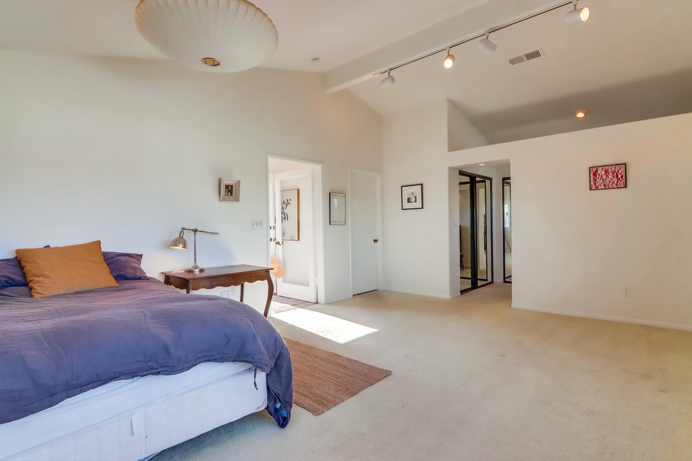 Virtual tour photo 35 of 67 for 3446 Yonge St