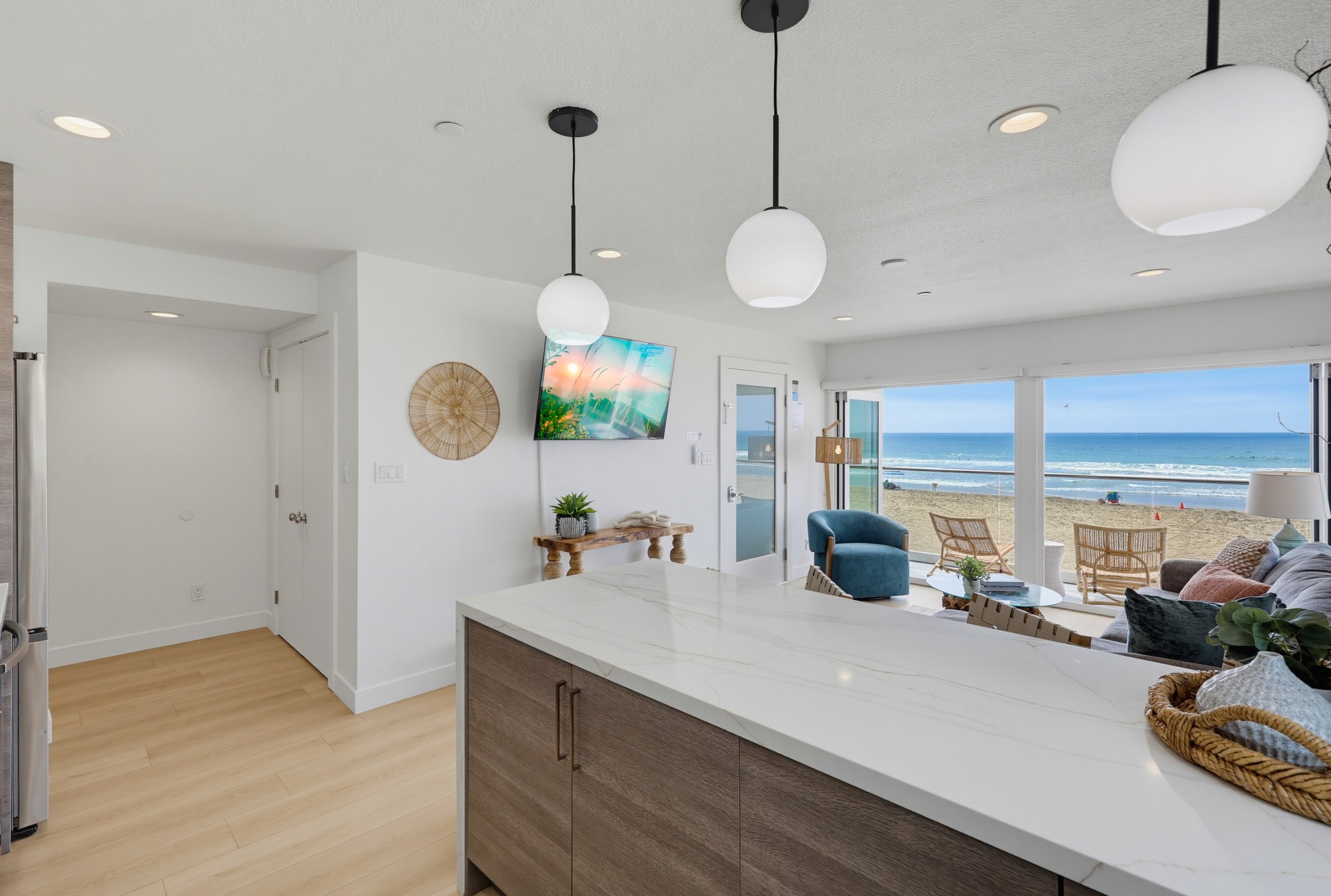 Virtual tour photo 3 of 53 for 3449 Ocean Front Walk