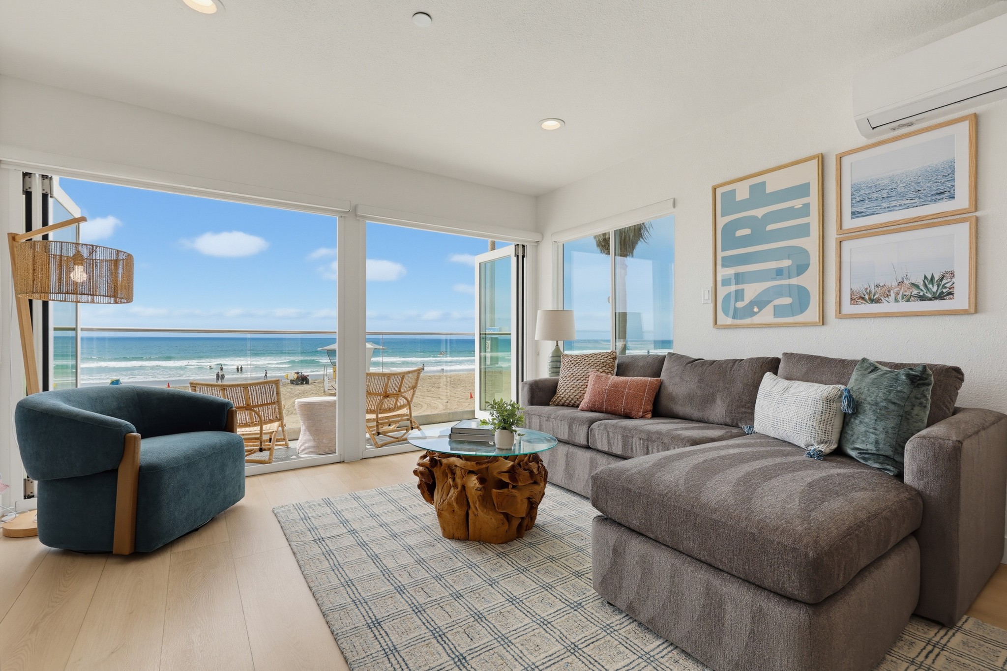 Virtual tour photo 9 of 53 for 3449 Ocean Front Walk