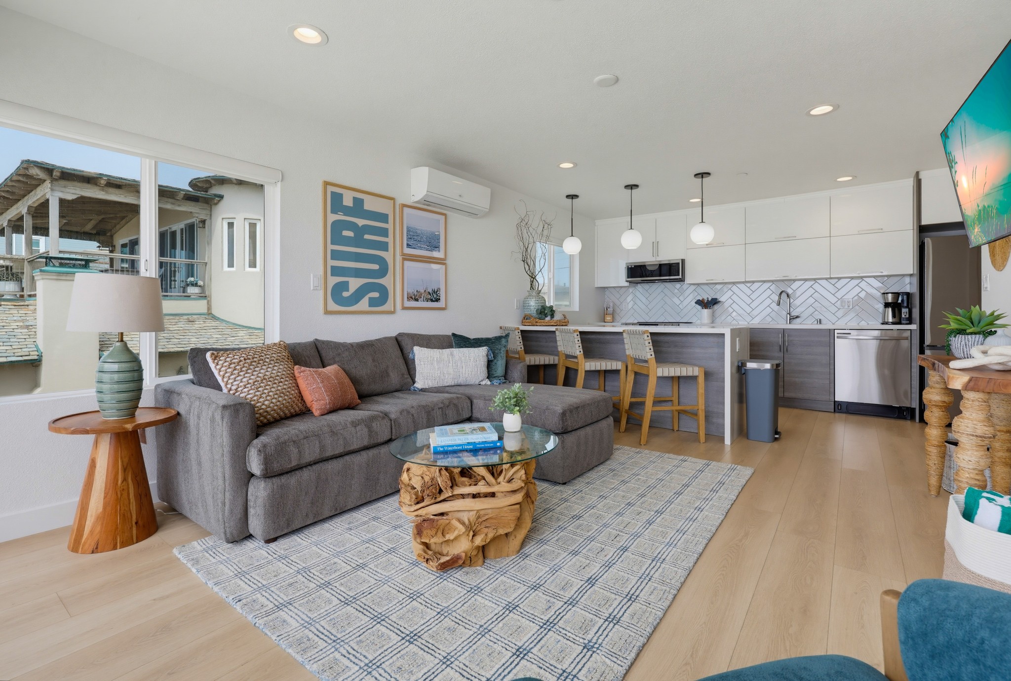 Virtual tour photo 13 of 53 for 3449 Ocean Front Walk