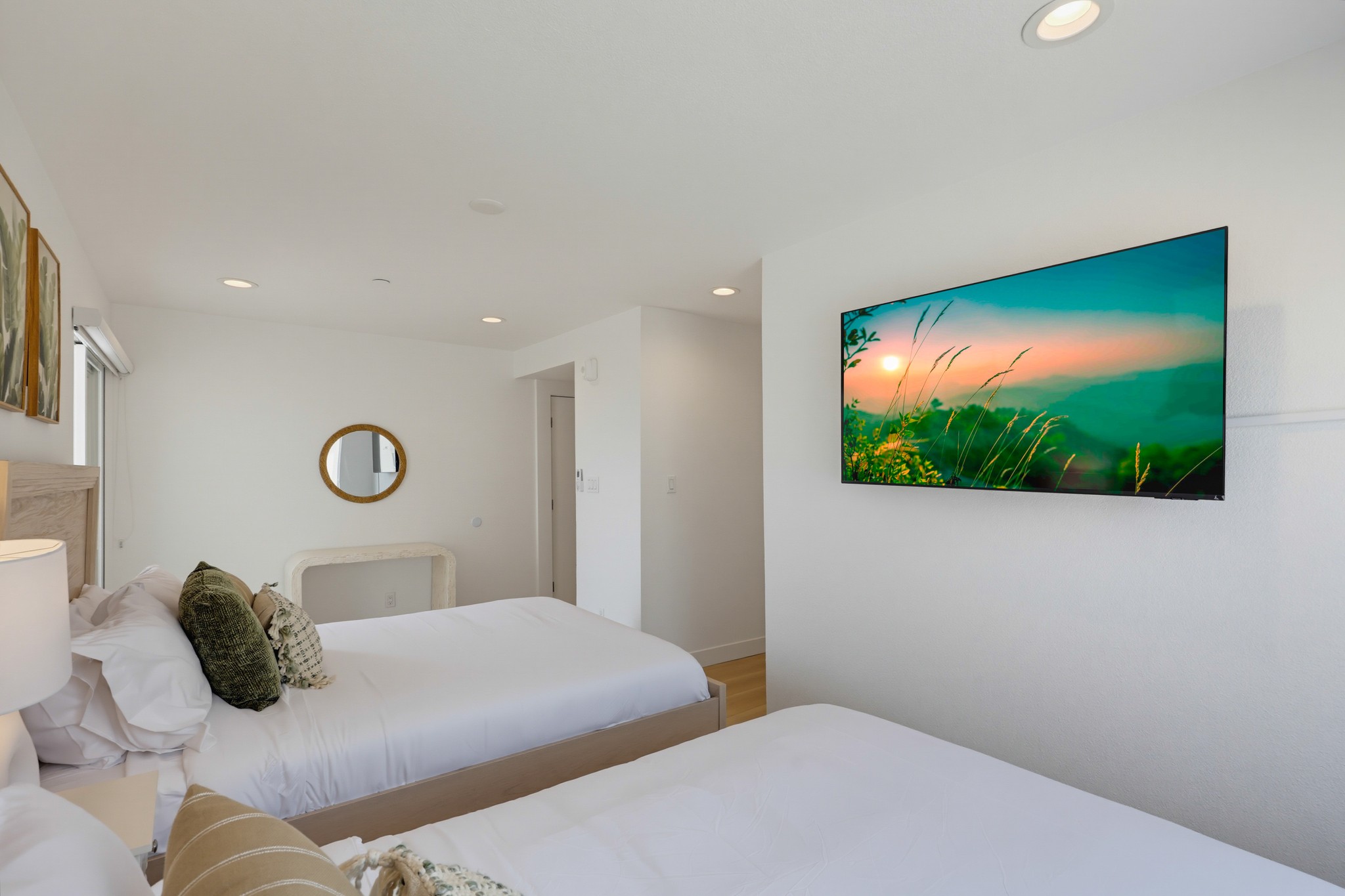 Virtual tour photo 22 of 53 for 3449 Ocean Front Walk