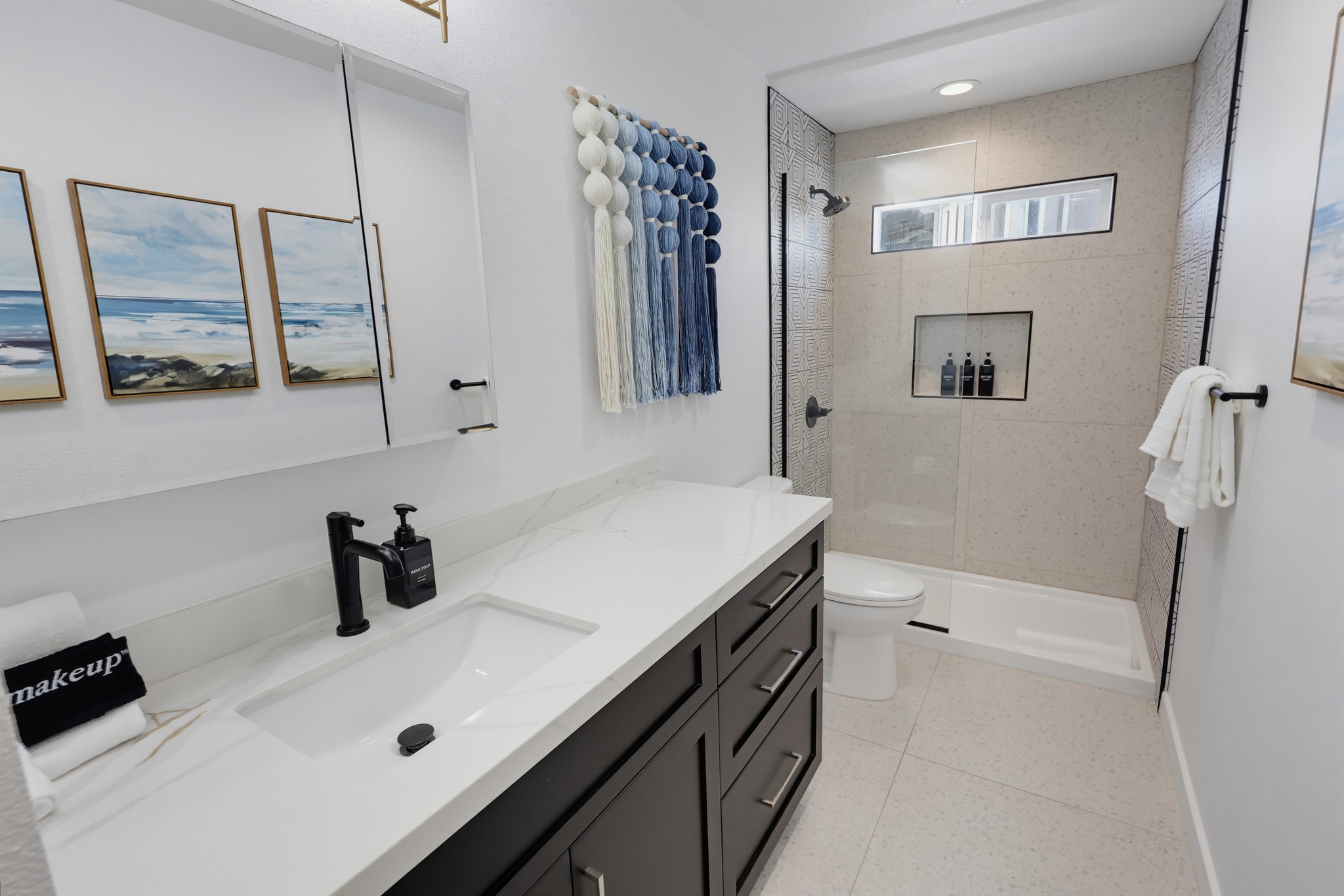 Virtual tour photo 38 of 53 for 3449 Ocean Front Walk