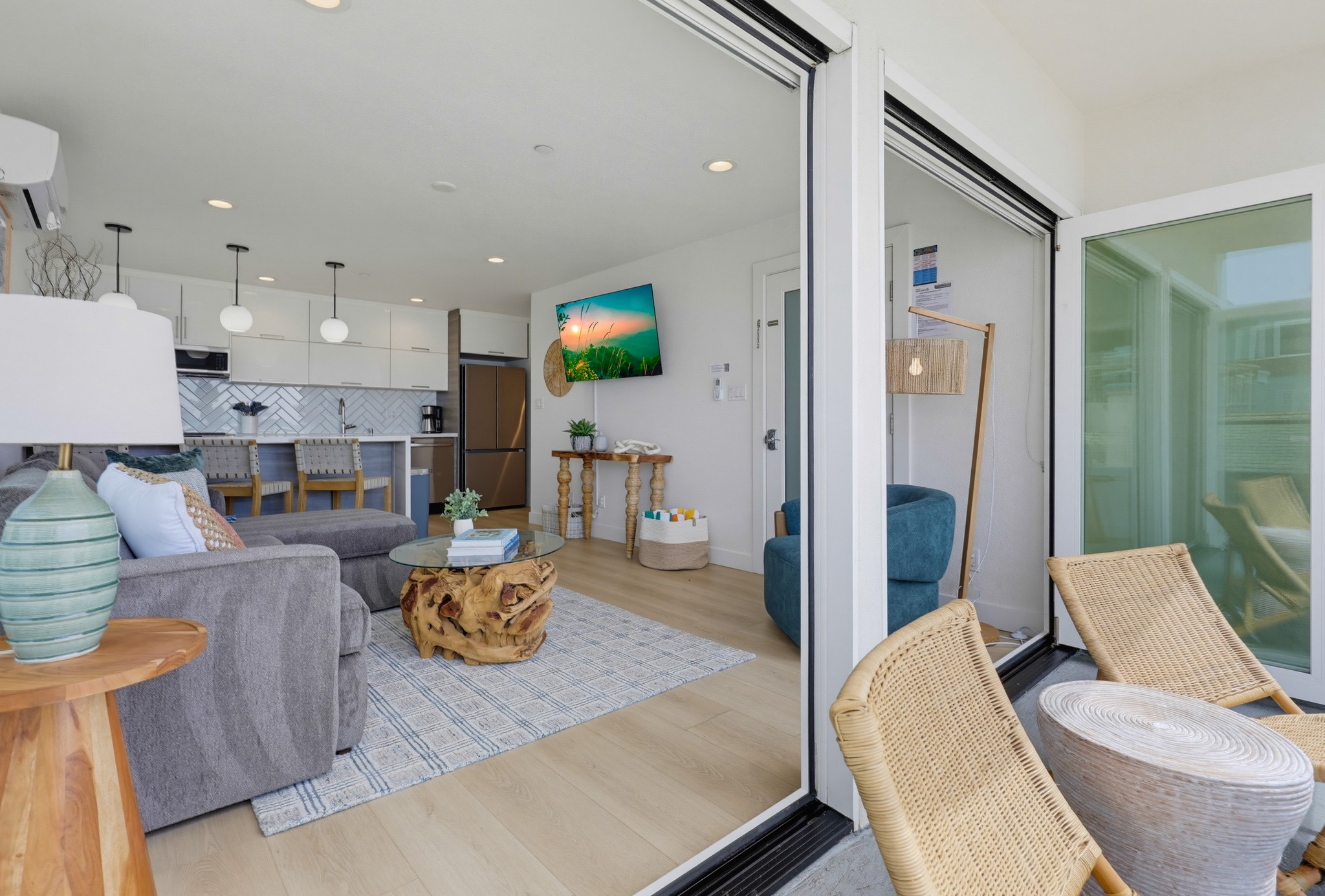 Virtual tour photo 42 of 53 for 3449 Ocean Front Walk
