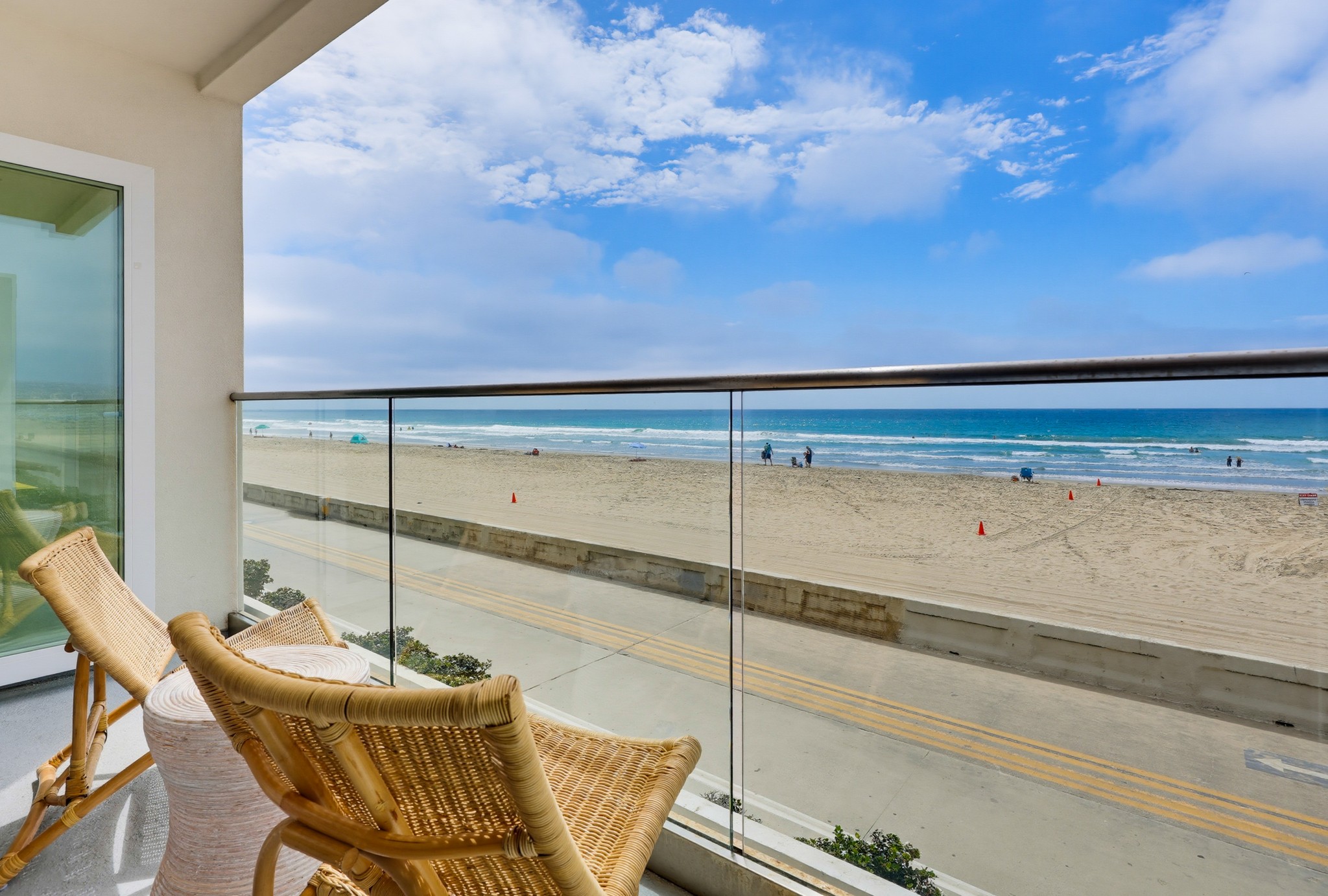 Virtual tour photo 43 of 53 for 3449 Ocean Front Walk