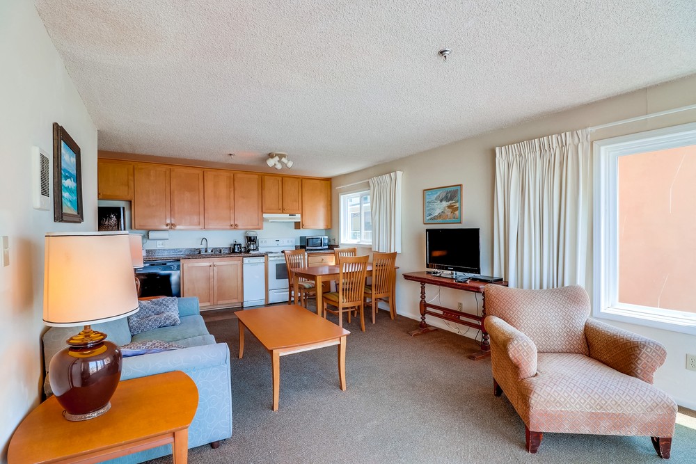 Virtual tour photo 7 of 32 for 3449 Ocean Front Walk