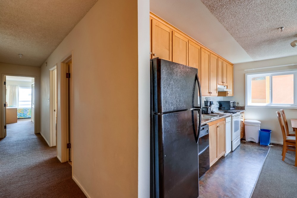 Virtual tour photo 10 of 32 for 3449 Ocean Front Walk