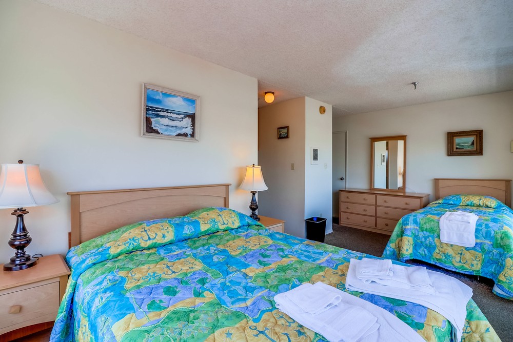 Virtual tour photo 15 of 32 for 3449 Ocean Front Walk