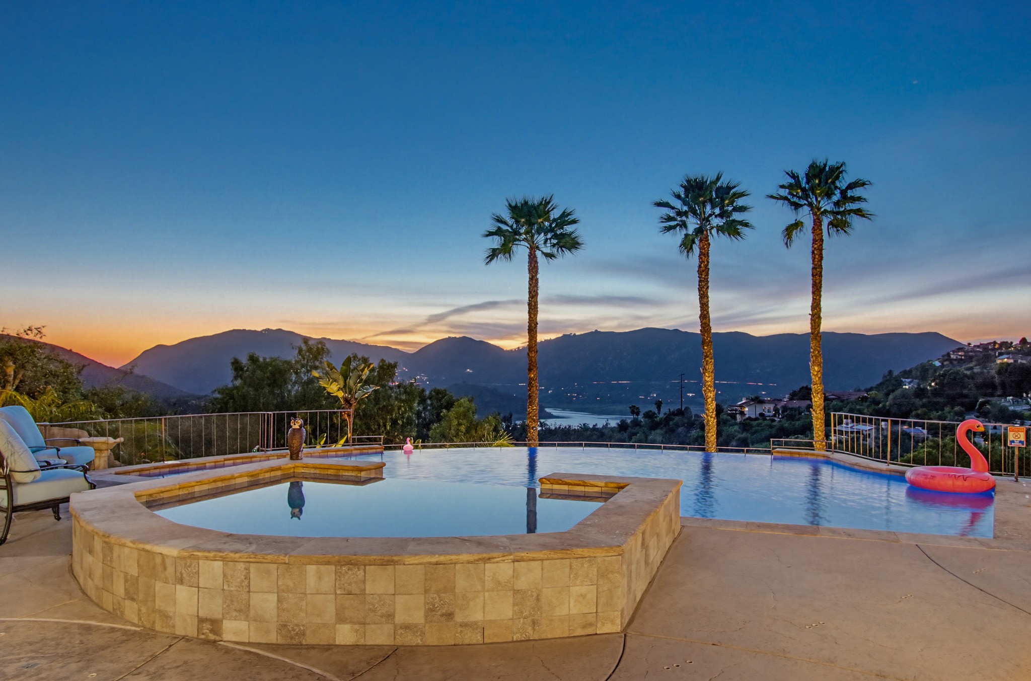 Virtual tour photo 20 of 248 for Casa Del Lago