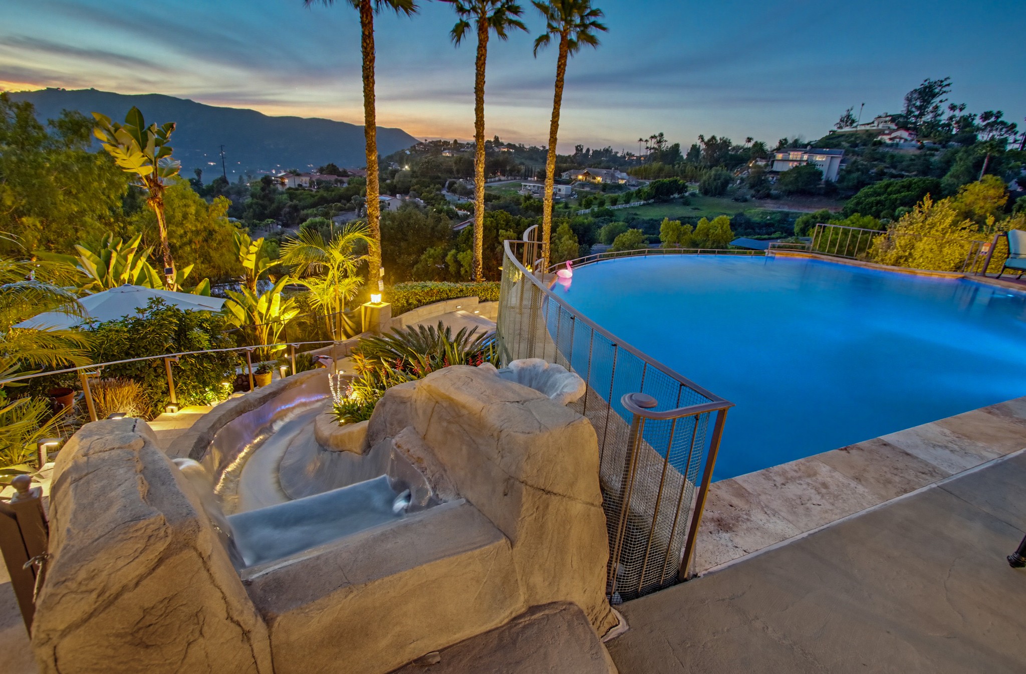 Virtual tour photo 23 of 248 for Casa Del Lago