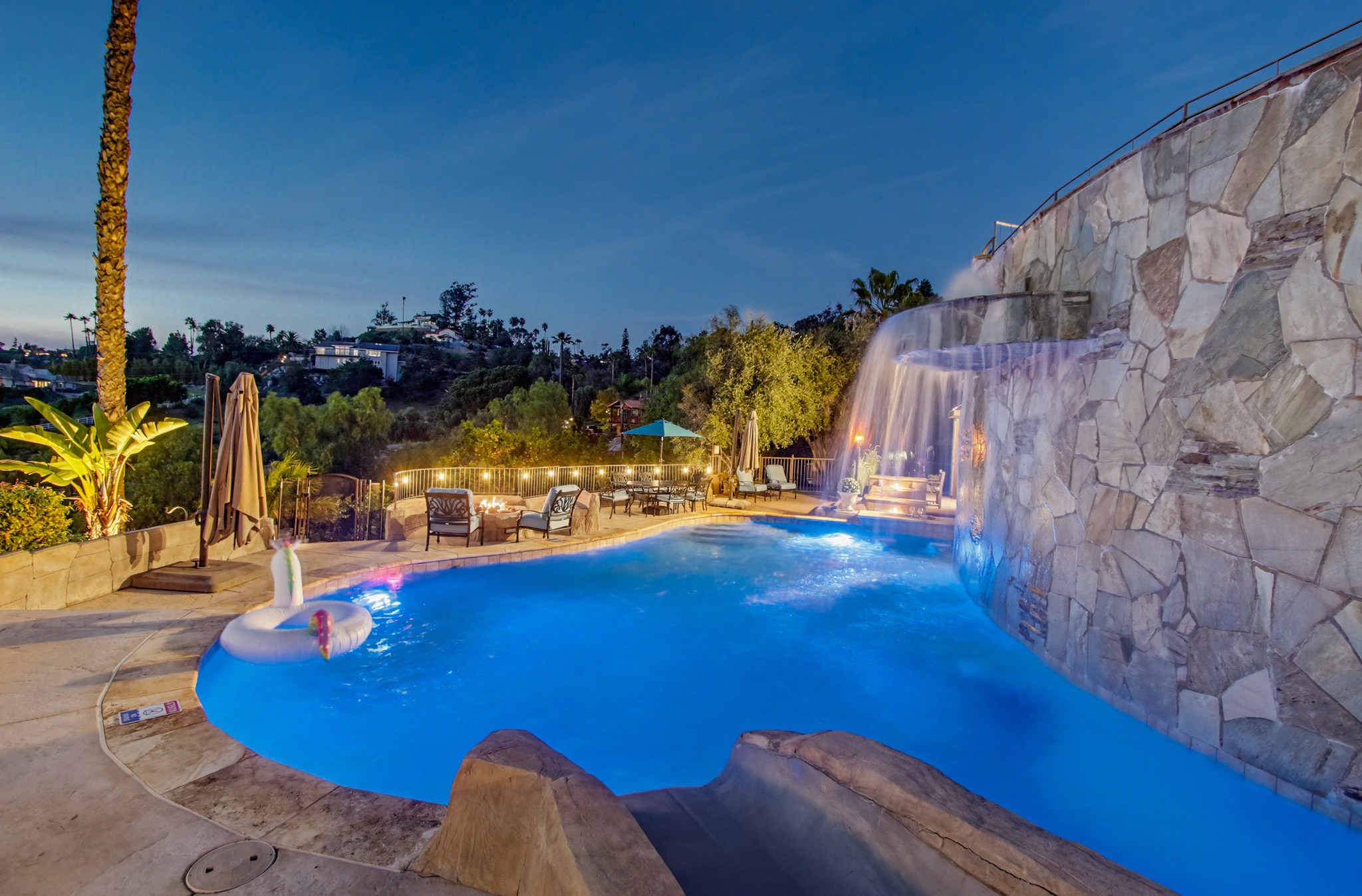Virtual tour photo 26 of 248 for Casa Del Lago
