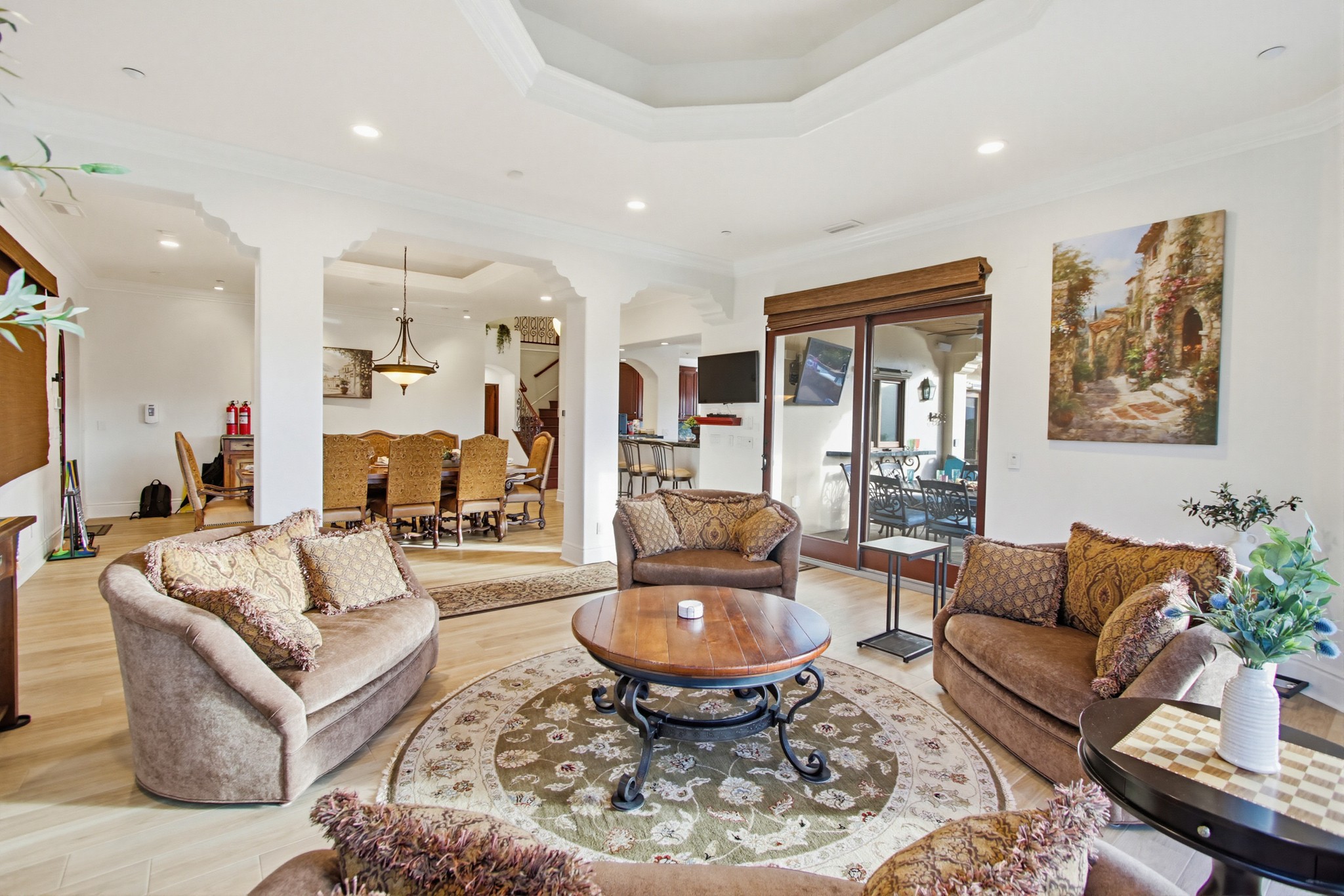 Virtual tour photo 42 of 248 for Casa Del Lago