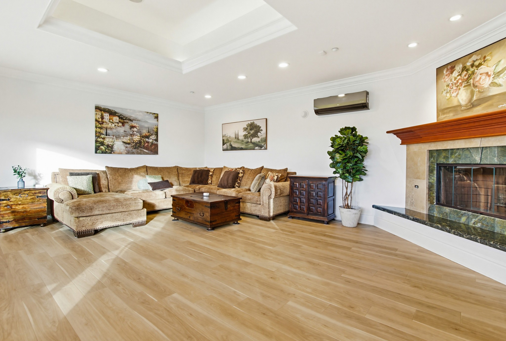 Virtual tour photo 44 of 248 for Casa Del Lago