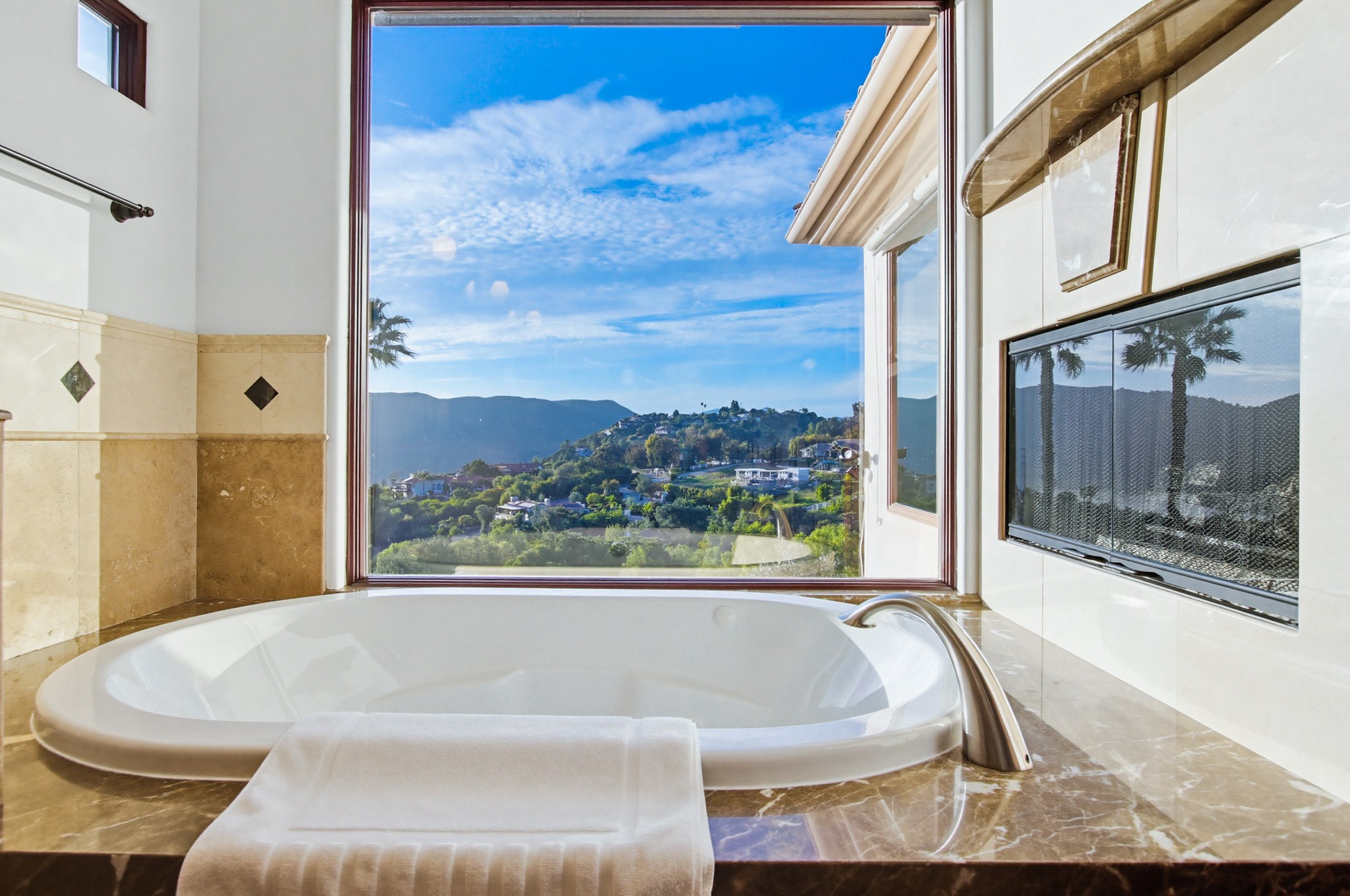 Virtual tour photo 64 of 248 for Casa Del Lago