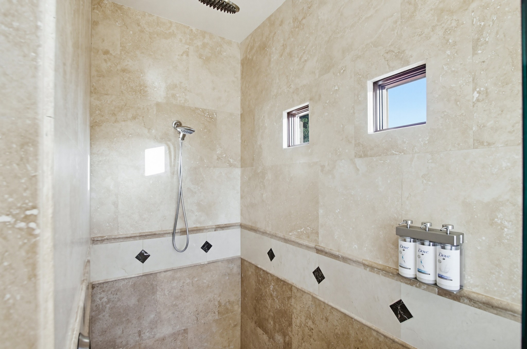 Virtual tour photo 67 of 248 for Casa Del Lago