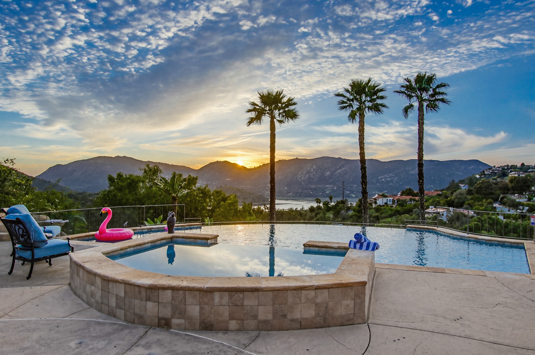 Virtual tour photo 76 of 248 for Casa Del Lago