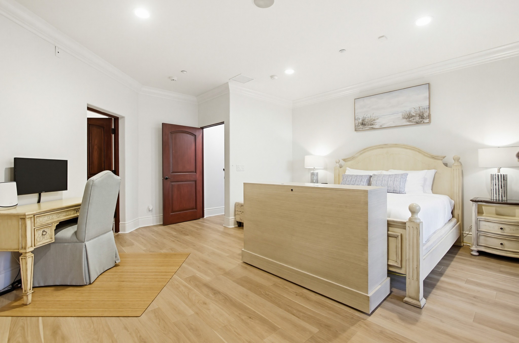 Virtual tour photo 83 of 248 for Casa Del Lago