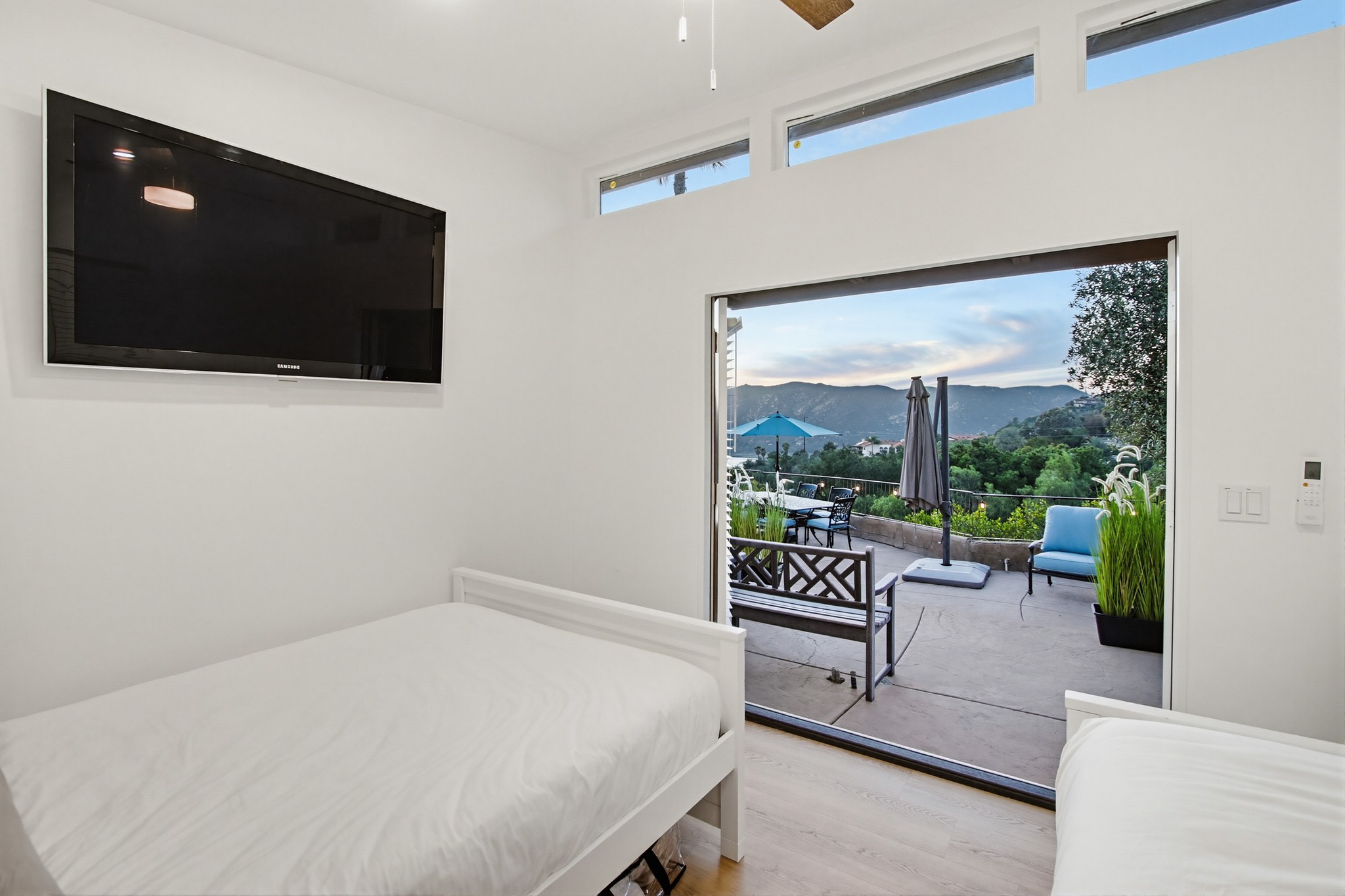 Virtual tour photo 111 of 248 for Casa Del Lago