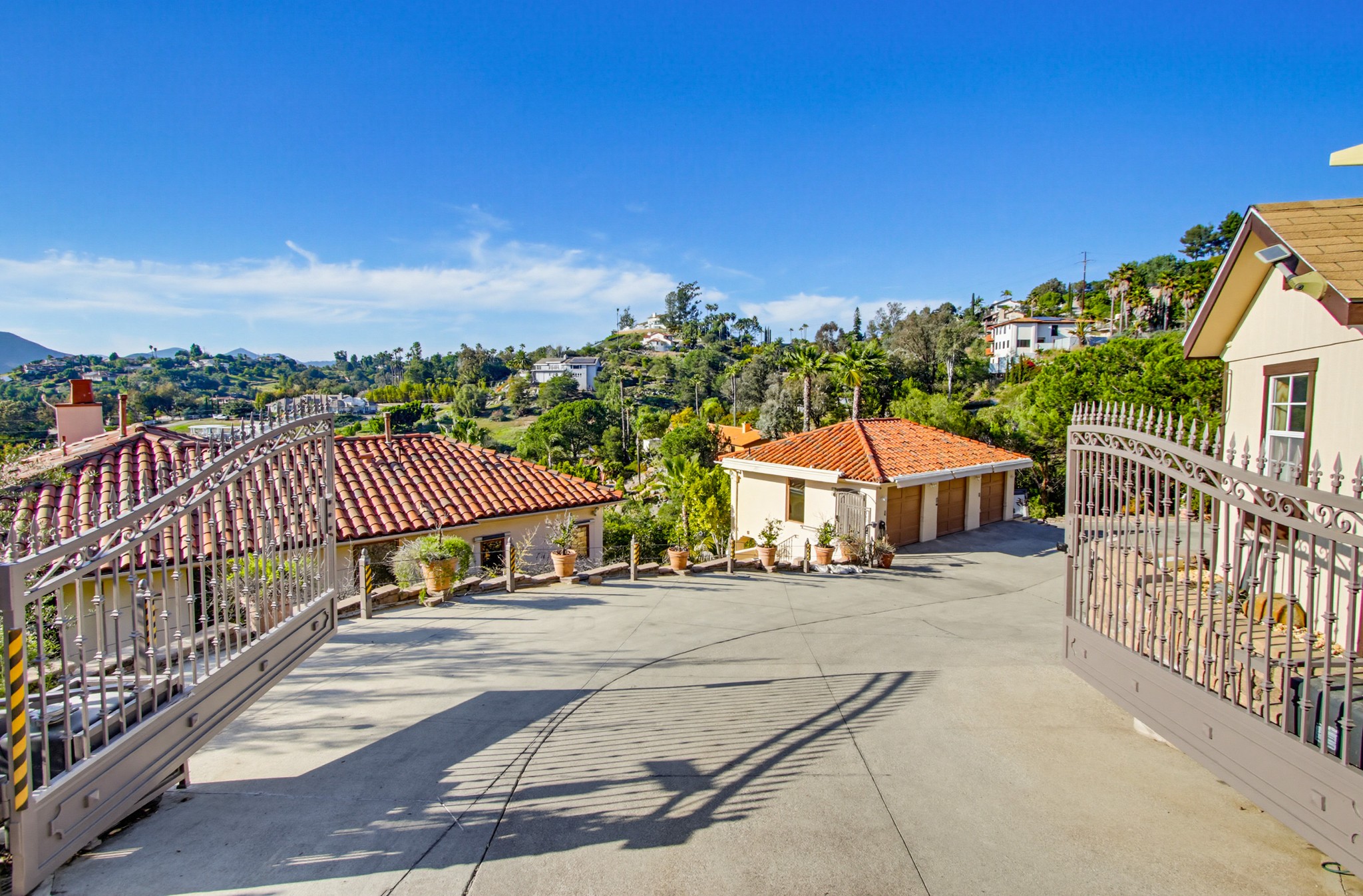 Virtual tour photo 115 of 248 for Casa Del Lago